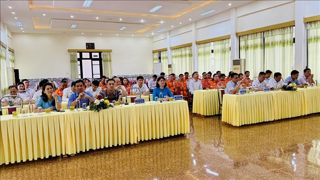 Công ty Nhiệt điện Uông Bí biểu dương, khen thưởng 40 cá nhân điển hình, tiêu biểu