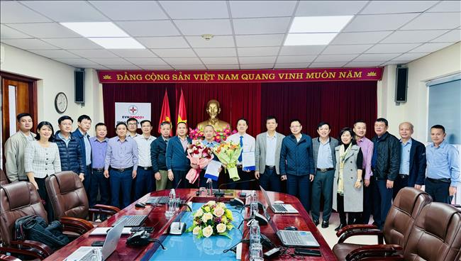 Công ty Nhiệt điện Uông Bí: Trao quyết định bổ nhiệm cán bộ