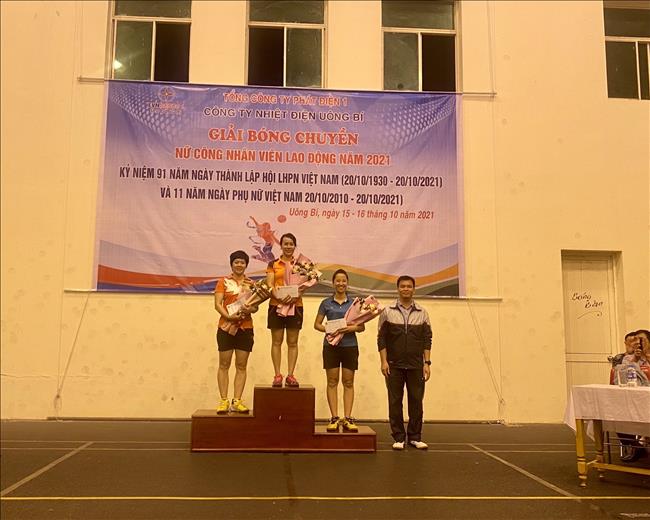 Công đoàn Công ty Nhiệt điện Uông Bí tổ chức giải bóng chuyền Nữ Công nhân viên lao động năm 2021 (17/10/2021)