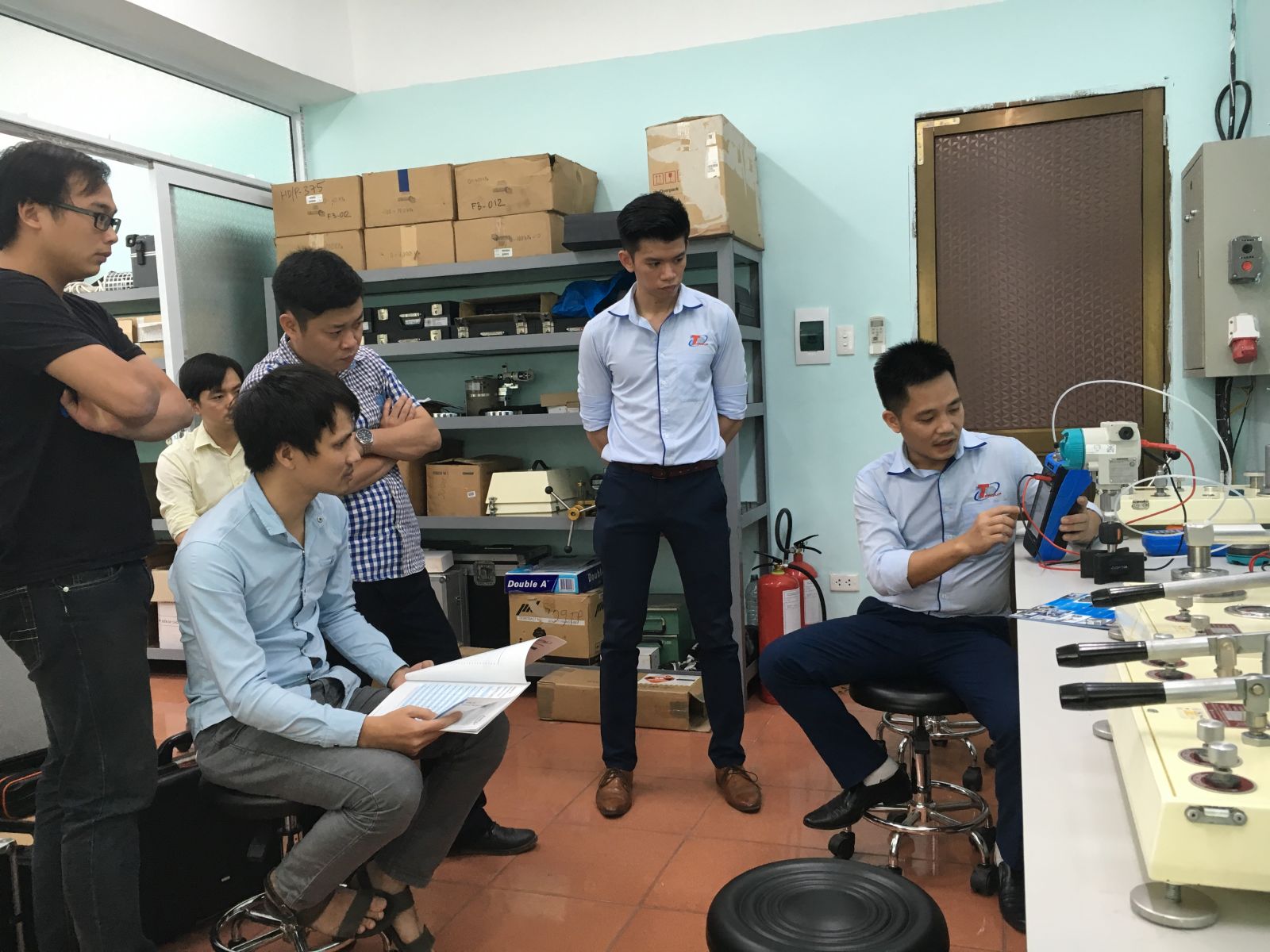 Nhấn vào ảnh để phóng to Highslide JS
